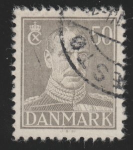 Denmark 286b King Christian X 1945