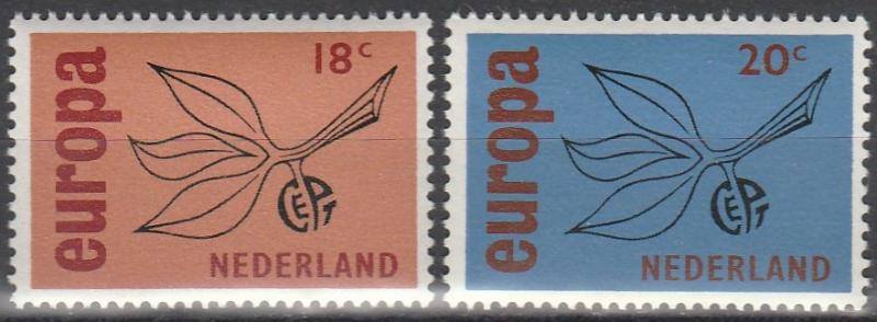 Netherlands #438-9  MNH F-VF  (V3230)