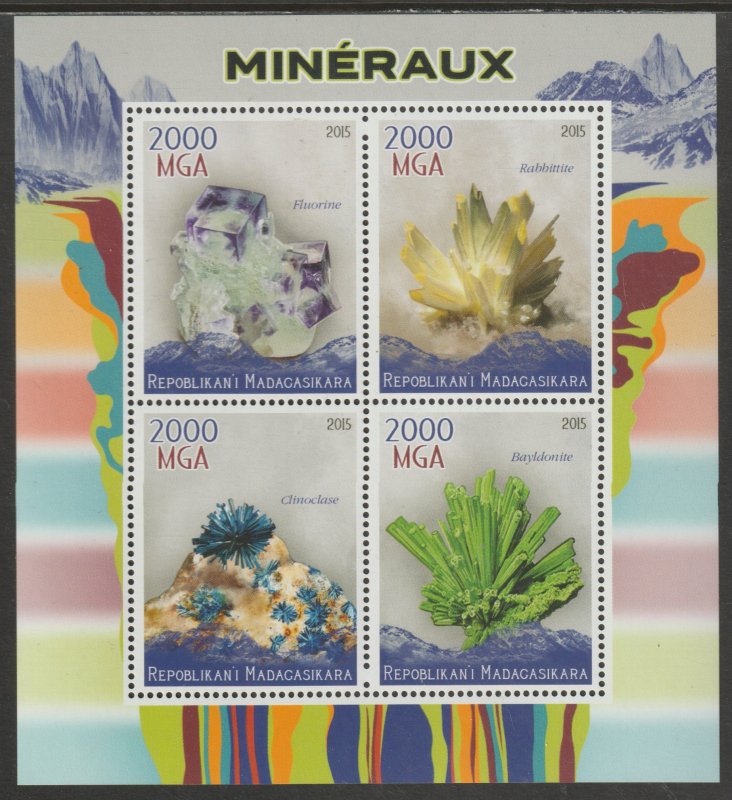 MINERALS  perf sheet containing four values mnh