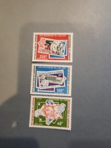 Stamps Cameroun Scott #594, C218-9 nh