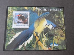 St. Thomas & Prince Islands 2003 Sc 1485-6 Bird set MNH