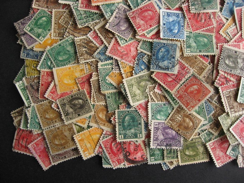 Canada 500 admirals used mixture (some heavy duplicates,mixed cond) unsearched