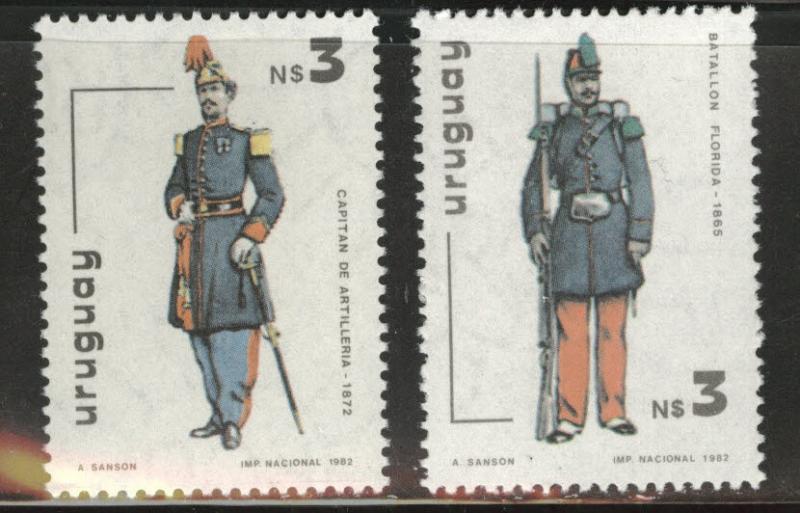 Uruguay Scott 1121-1122 MH* 1982 Military Uniform set