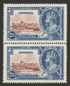 ANTIGUA 1935 KGV Silver Jubilee 2½d pair variety 'Dot to left of chapel.' MNH **