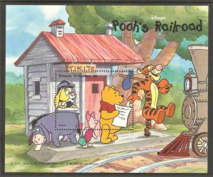 GRENADA GRENADINES Sc# 2073 MNH FVF Souvenir Sheet Disney Pooh Tigger Piglet