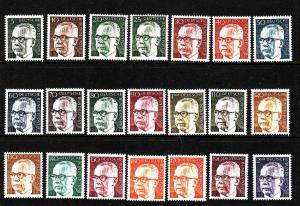 D3-Germany-Scott#1028-44-unused NH definitive set-1970-3-