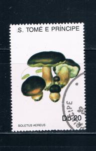 Saint Thomas and Prince Is 938 Used Mushrooms lr (GI0325)+