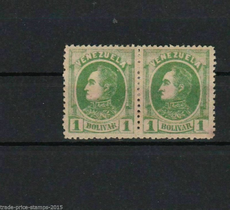 VENEZUELA 1880 MOUNTED MINT PAIR 1 BOLIVAR GREEN CAT £200 +. REF R339