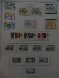 BERMUDA : Beautiful Very Fine, Mint collection on album pages. SG Cat £996.00