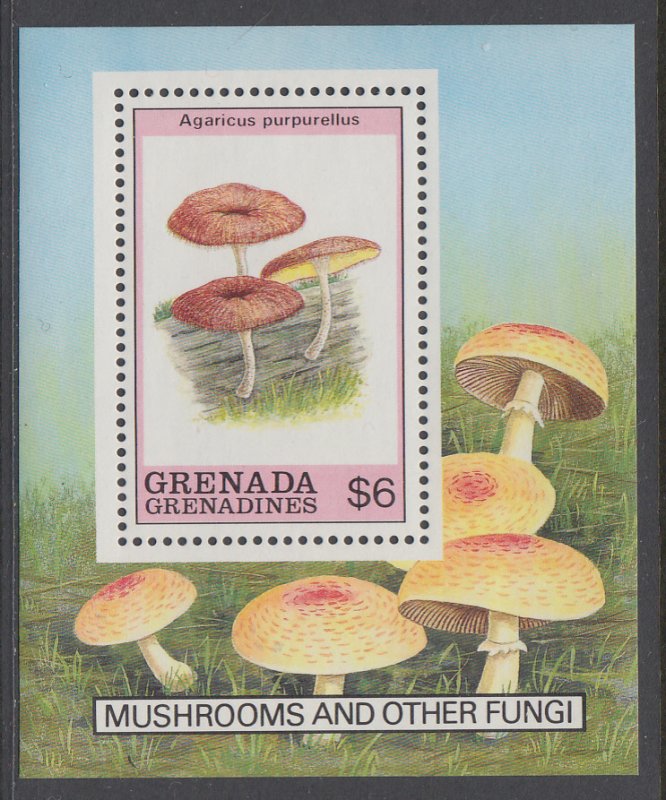 Grenada Grenadines 1087 Mushrooms Souvenir Sheet MNH VF
