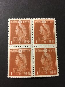 Japan sc 325 MNH block of 4