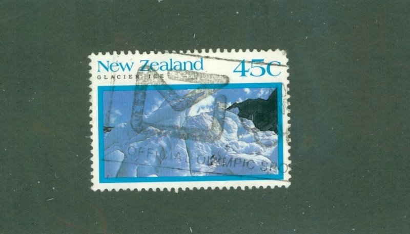 NEW ZEALAND 1104  USED BIN$ 0.50