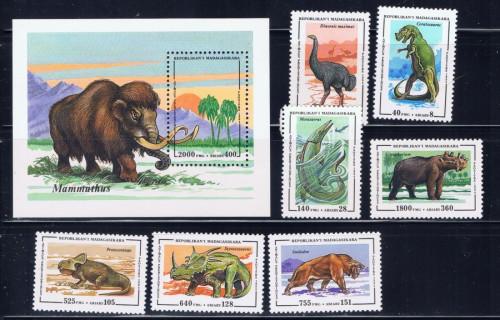 Malagasy 1174-81 NH 1995 Prehistoric Animals 