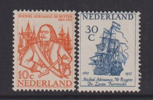 Netherlands  #370-371    MNH   1957  de Ruyter