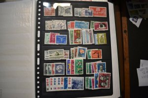 GERMANY DDR 1961 YEAR SET USED  532-81 + B's   NO SOUV SHEETS