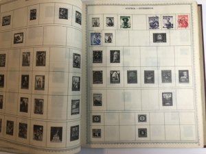 The New World Wide Postage Stamp Album Lots Of Old Stamps