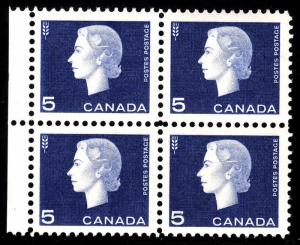 Canada 405  - MNH - Corner block of 4