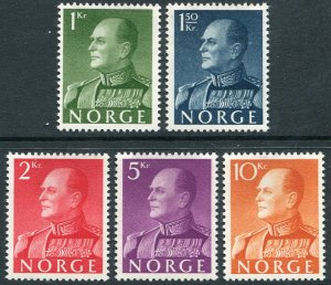 NORWAY # 370 - 374 VF Light Hinged Set - KING OLAV V - S1455