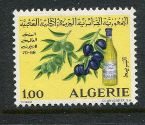 Algeria #442 Mint