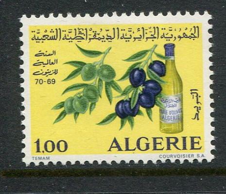 Algeria #442 Mint