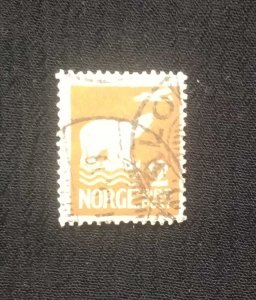 D)1925, NORWAY, STAMP, POLAR BEAR, USED