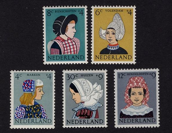 Netherlands B348-B352  MNH  1960   Child welfare regional costumes