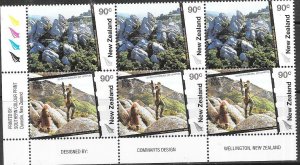 New Zealand #1957a 90c Lord of The Rings (MNH) Block of 6  CV$8.25