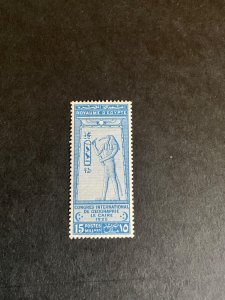 Stamps Egypt Scott# 107 hinged