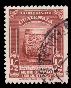 GUATEMALA STAMP 1942 SCOTT # 304. USED. # 6