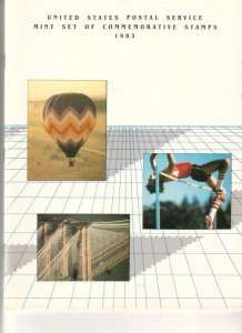 1983 COMMEMORATIVE YEAR BOOK-USPS ISSUE-CV $50.00