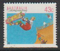 Australia SG 1181a  FU -    from booklet imperf  bottom  ...