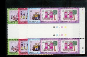 BARBADOS Sc#926-929 Complete Mint Never Hinged GUTTER BLOCK Set