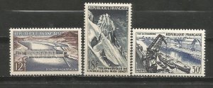 France # 807-809