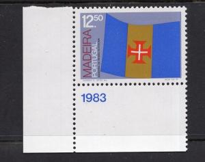 Portugal Madeira   #89   MNH 1983  flag of the autonomous region