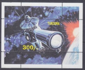 1999 Tanzania Lollini 10095/B used Voskhod-2 Leonov in space