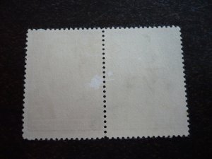 Stamps - Cuba - Scott# C163a - Used Se-Tenant Set of 2 Stamps