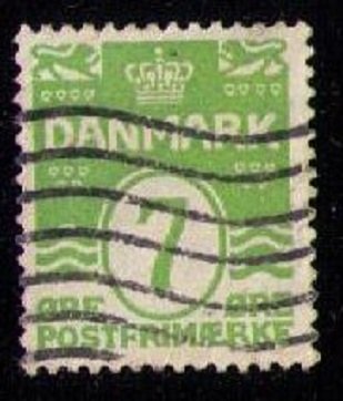 DENMARK Sc 91 Used Apple Green F-VF