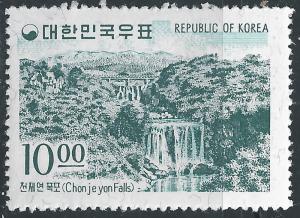 Korea #443 10w Chonjeyon Falls, Soguipo