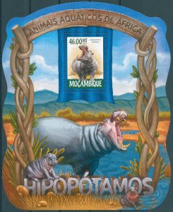 Mozambique 2015 MNH Wild Animals Stamps Hippos Hippopotamus 1v S/S IV