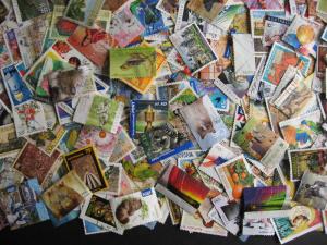 Australia collection 900 different mostly post 1970 commemoratives, many modern!