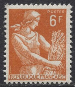 France #833 Farm Women Type MLH CV$0.30