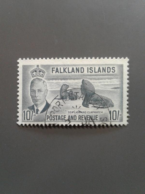 Falkland Islands 119 F-VF Used. Scott $ 20.00