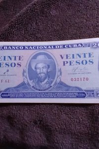 CUBA.BANCO NACIONAL.1961,CHE SIGNED.20 PESOS.CAMILO CIENFUEGOS.F61.032170.UNCIR.