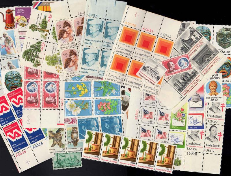 U.S. DISCOUNT POSTAGE LOT OF 100 15¢ STAMPS, FACE $15.00 SELLING FOR $10.75