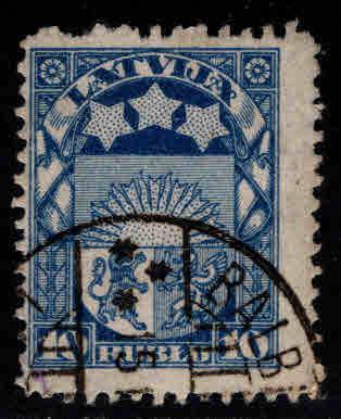 Latvia Scott 108 Used coat of arms stamp