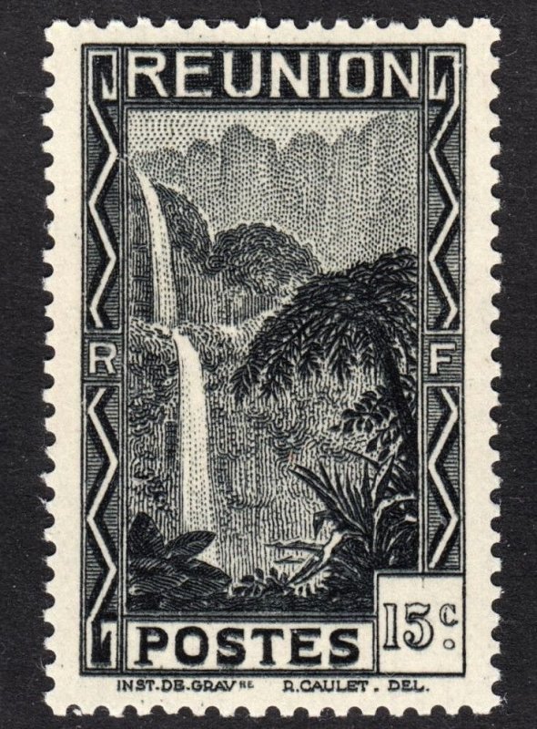 Reunion Scott 132 VF mint OG H.  FREE...