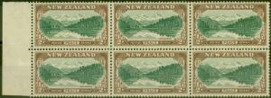 New Zealand 1946 1/2d Green & Brown SG667a Printers Guide Mark in a V.F MNH Bloc