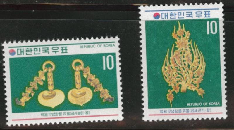 Korea Scott 821-2 MNH** 1972 National Treasure set