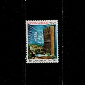 Mozambique 1985 - UN Building - Single Stamp - Scott #955 - MNH