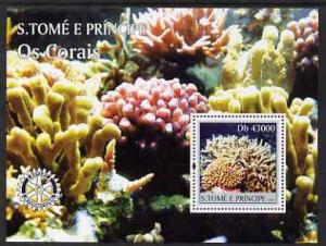 St Thomas & Prince Islands 2004 Coral perf s/sheet co...